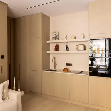 דירה Luxury Flat- Ac-1br 4p- Madeleine Saint Honore *