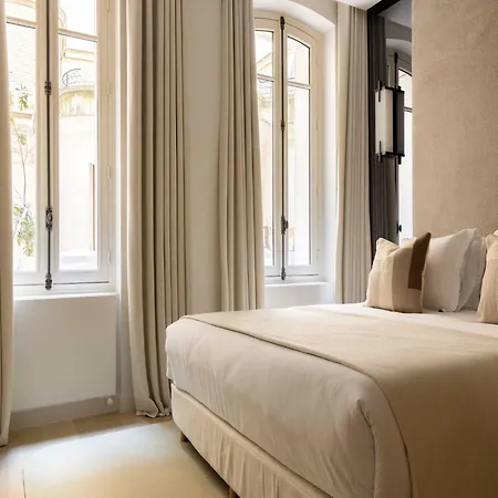 Luxury Flat- Ac-1br 4p- Madeleine Saint Honore דירה פריז