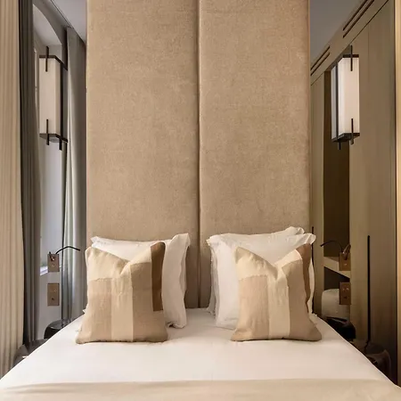 Apartment Luxury Flat- Ac-1br 4p- Madeleine Saint Honore Paris